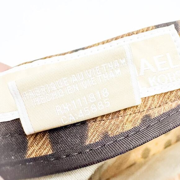 Michael Kors Leopard Print Pencil Skirt Patterned Size 8 Petite - Picture 2 of 6